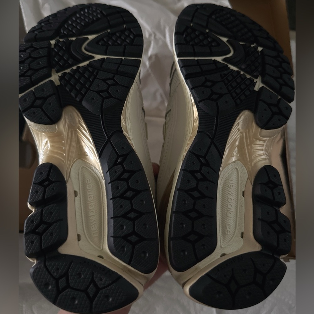 New Balance 1906r - Picture 3 of 4